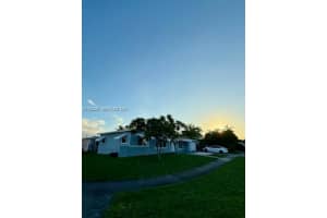 4100 SW 36th St, West Park, FL 33023, - MLS#A11932293