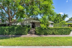 9981 Sw 15th Ter, Miami