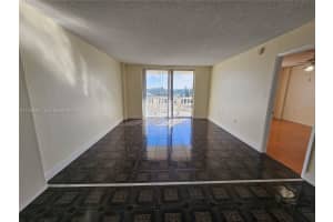 15600 Nw 7th Ave 704, Miami