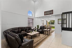 15558 Nw 12th Ct, Pembroke Pines