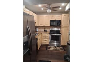 1000 St Charles Pl APT L2, Pembroke Pines, FL 33026, - MLS#A11932341