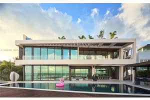 1413 N Venetian Way, Miami 1413 N Venetian Way, Miami