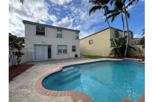 327 NW 159th Ave a, Pembroke Pines, FL 33028, - MLS#A11932351