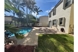 327 NW 159th Ave a, Pembroke Pines, FL 33028, - MLS#A11932351