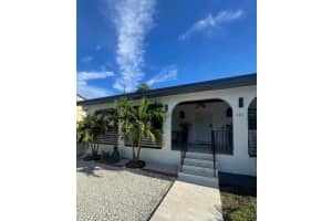 111 Nw 39th Ave, Miami