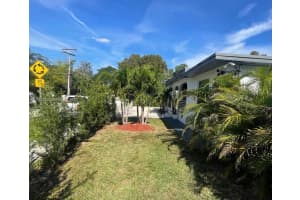 111 Nw 39th Ave Miami, FL 33126 - MLS#A11932382