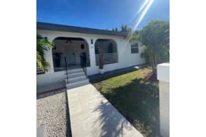 111 Nw 39th Ave Miami, FL 33126 - MLS#A11932382