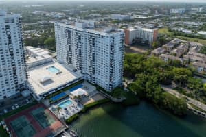 2780 Ne 183rd St 1805, Aventura