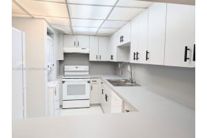 10000 NW 80th Ct APT 2211, Miami Lakes, FL 33016, - MLS#A11932436