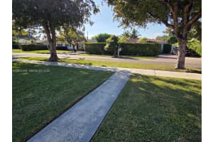 8235 Sw 62nd Pl Miami, FL 33143 - MLS#A11932448