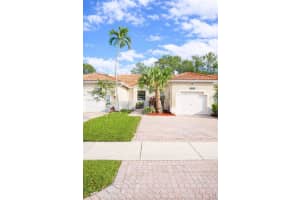 2650 E Aragon Blvd 2, Sunrise