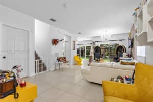 357 Ne 35th Ter Homestead, FL 33033 - MLS#A11932453