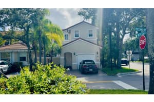 1094 Redwood St 1094 Hollywood, FL 33019 - MLS#A11932494