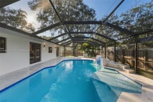 7505 Sw 167th St Palmetto Bay, FL 33157 - Off Market