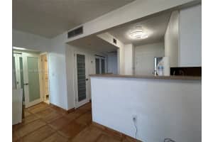 2899 Collins Ave 637 Miami Beach, FL 33140 - MLS#A11932511