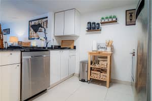 6801 Harding Ave 301 Miami Beach, FL 33141 - MLS#A11932521