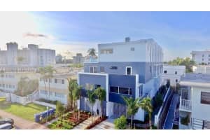 1966 Biarritz Dr 1 Miami Beach, FL 33141 - MLS#A11932545