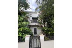 261 Navarre Ave A-4 Coral Gables, FL 33134 - MLS#A11932558