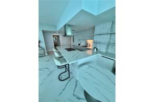 6899 Collins Ave 1008 Miami Beach, FL 33141 - MLS#A11932563