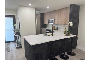 10109 Nw 52nd Ter Doral, FL 33178 - MLS#A11932572