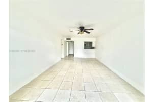 1305 W 46th St APT 121, Hialeah, FL 33012, - MLS#A11932581