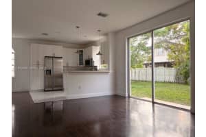 318 Nw 153rd Ave Pembroke Pines, FL 33028 - MLS#A11932598