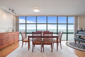 6423 Collins Ave 1005 Miami Beach, FL 33141 - MLS#A11932610