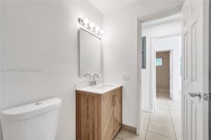 30 Sw 8th St 1 Hallandale Beach, FL 33009 - MLS#A11932617