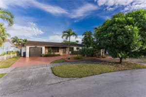 6101 Sw 95th Ct, Miami