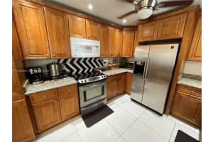 8951 Sw 16th St Boca Raton, FL 33433 - MLS#A11932655