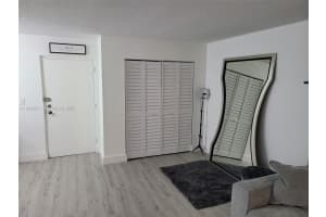 9410 W Flagler St 312, Miami