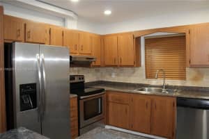 5140 SW 40th Ave APT 3C, Fort Lauderdale, FL 33314, - MLS#A11932710