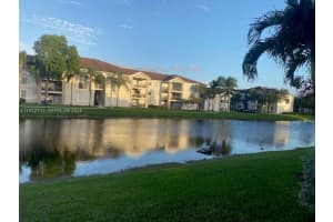 8060 N Nob Hill Rd 102, Tamarac