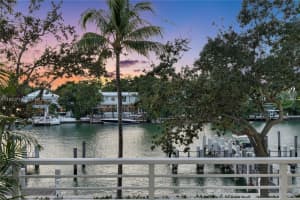 6109 W Laguna Dr W 6109 Miami Beach, FL 33141 - MLS#A11932719