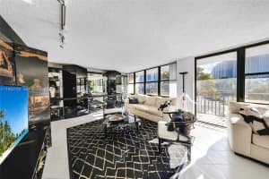 800 Parkview Dr 230 Hallandale Beach, FL 33009 - MLS#A11932720