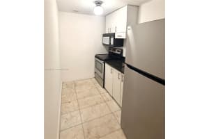 801 8th St 104 Miami Beach, FL 33139 - MLS#A11932745