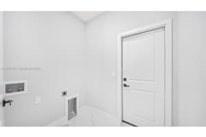 915 Mayfield Ave, Lehigh Acres, FL 33974, - MLS#A11932759