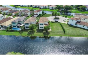 11865 SW 13th Ct, Pembroke Pines, FL 33025, - MLS#A11932771