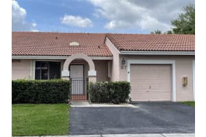 16606 Greens Edge Cir 87, Weston
