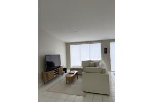 10000 Nw 43rd Ter 10000 Doral, FL 33178 - MLS#A11932812