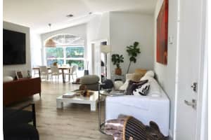 5862 Nw 113th Pl Doral, FL 33178 - MLS#A11932868