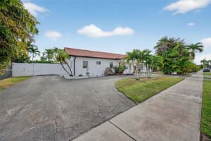 11260 SW 48th St, Miami, FL 33165, - MLS#A11932915