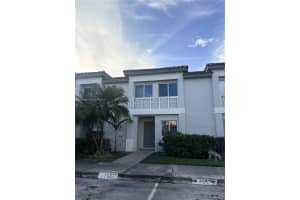 752 Nw 208th Ter Pembroke Pines, FL 33029 - MLS#A11932926