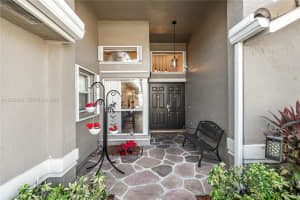 881 Sw 126th Way Davie, FL 33325 - MLS#A11932932