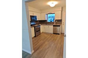 826 Sw 5th Ct 1 Hallandale Beach, FL 33009 - MLS#A11932935