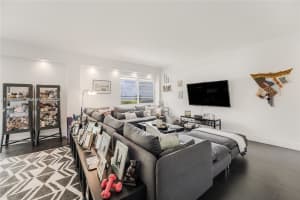 1700 NE 105th St APT 108, Miami Shores, FL 33138, - MLS#A11932974