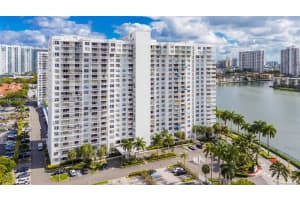 2801 NE 183rd St APT 315W, Aventura, FL 33160, Sold 01/15/26