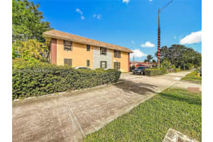 2335 Ne 172nd St 4 North Miami Beach, FL 33160 - MLS#A11933039