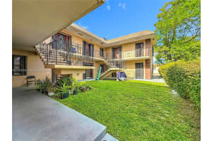 2335 Ne 172nd St 4 North Miami Beach, FL 33160 - MLS#A11933039