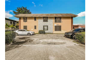 2335 Ne 172nd St 4 North Miami Beach, FL 33160 - MLS#A11933039